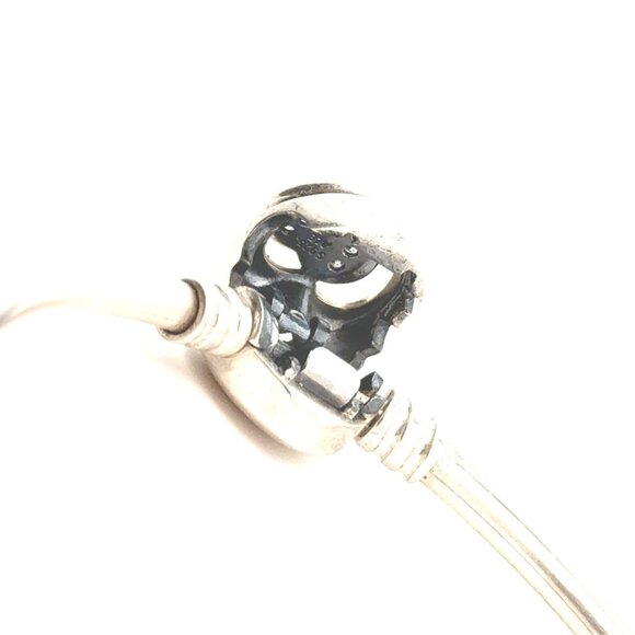 Pandora Forever & Ever Heart Clasp Bangle - Picture 4 of 6